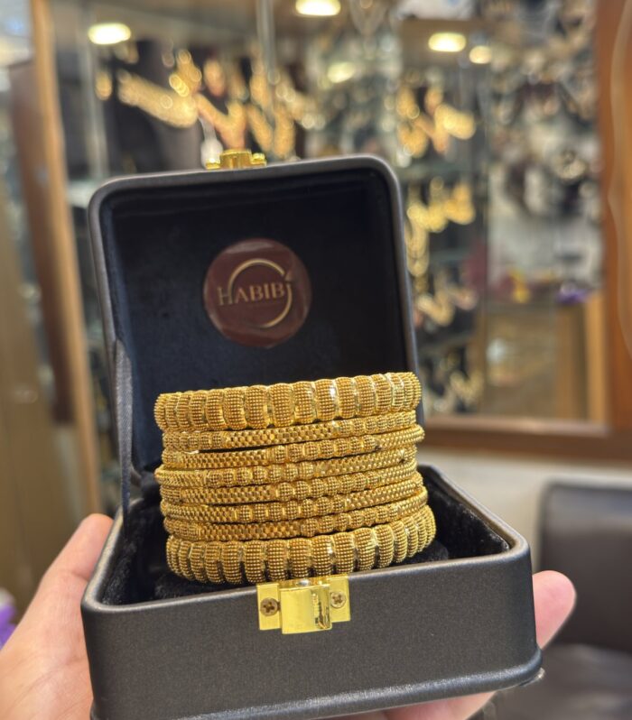 Gold Plated, Premium Quality,with chelae look like GOLD